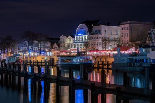 Anleger am alten Strom in Warnemünde