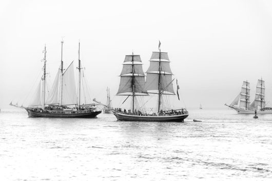 Großsegler vor Warnemünde