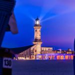 Leuchtturm Warnemünde am Abend