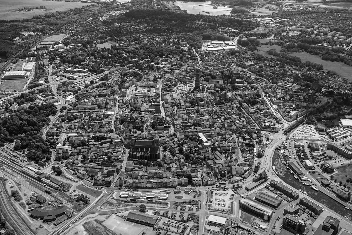 001-wismar_von_oben-PB15-909400-B Wismar von oben