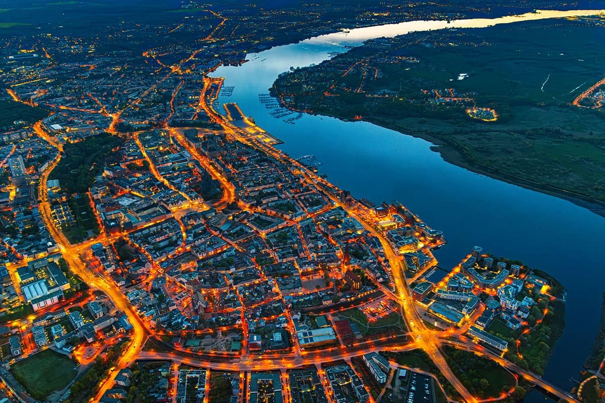 Rostock in der Nacht