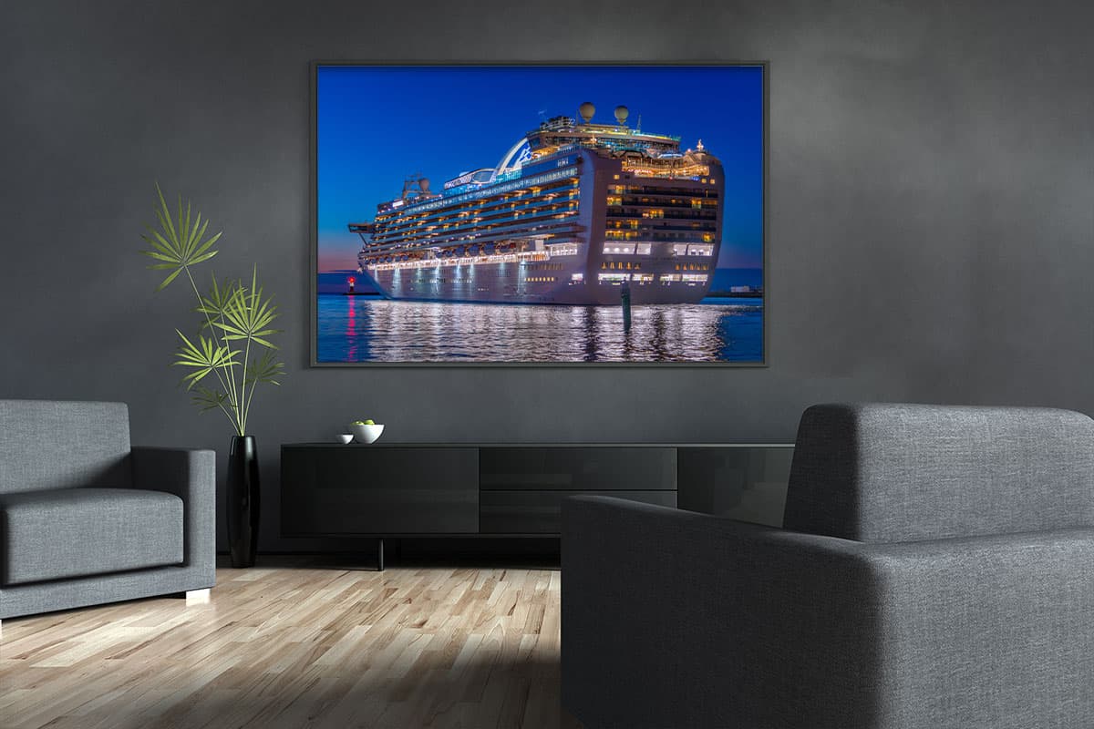 Emerald Princess im Seekanal