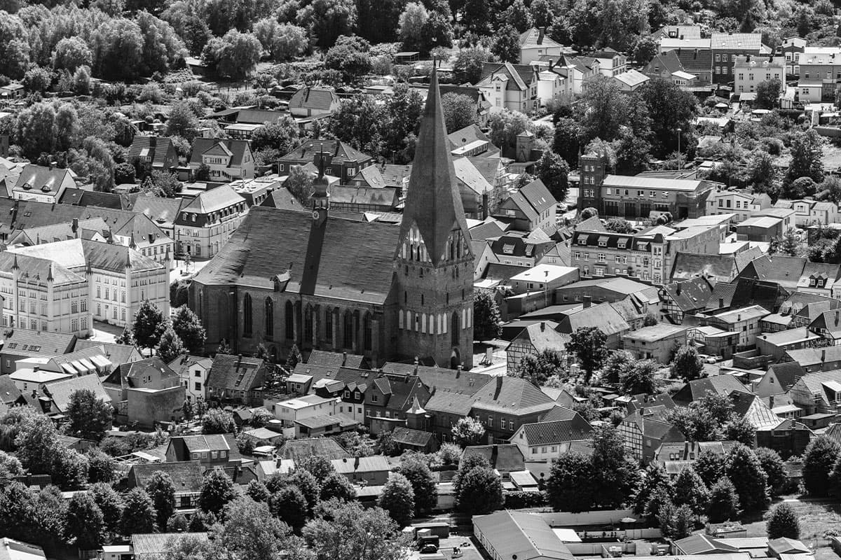 001-buetzower_kirche-PB15-909508 Bützower Kirche – Bild 1