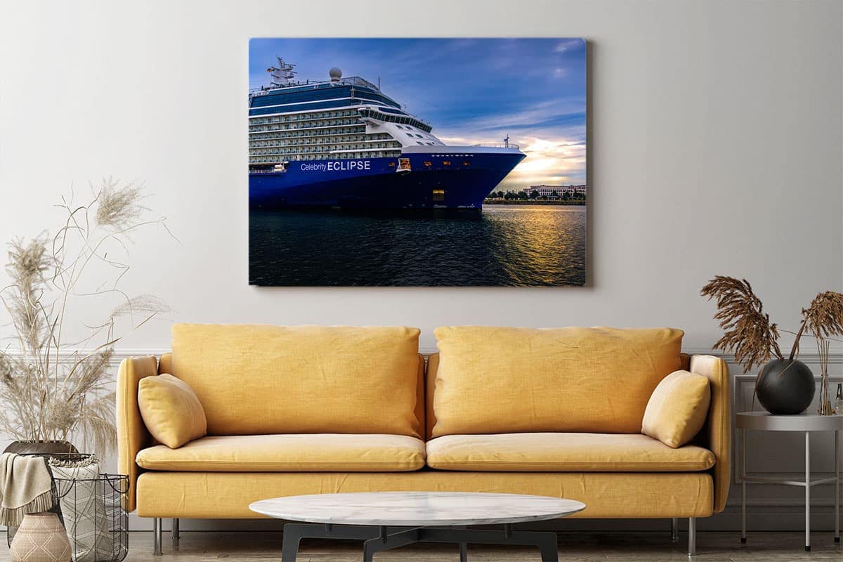 003-celebrity_eclipse_im_seekanal-PB15-909420 Celebrity Eclipse im Seekanal