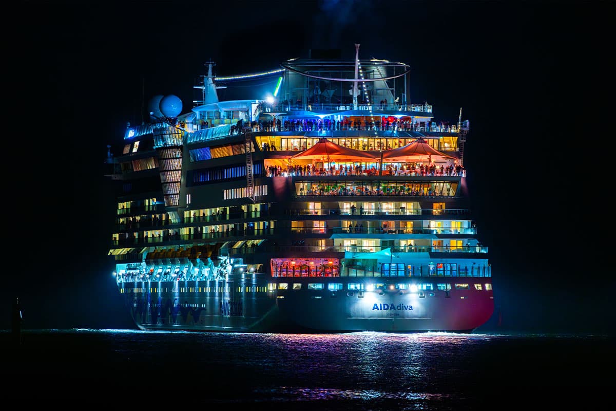 001-farbenspiel_der_aida_diva-PB15-909062 Farbenspiel der AIDAdiva