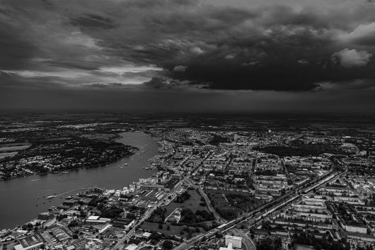 Rostock unter Wolken