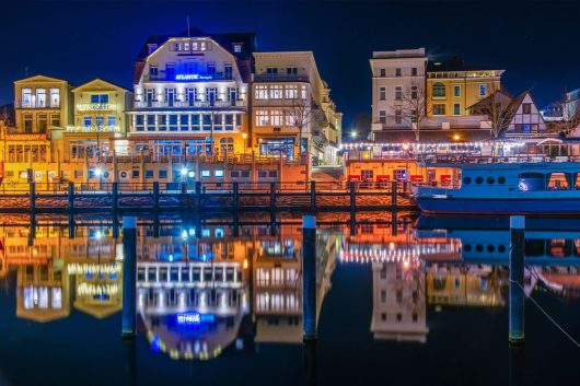 Lichtermeer am Alten Strom